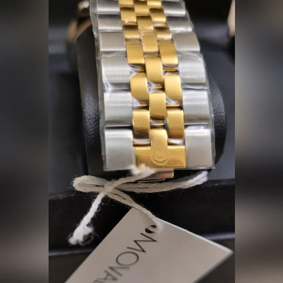 Movado Watch Mens Diamonds... NEW!!! - Picture 4 of 12